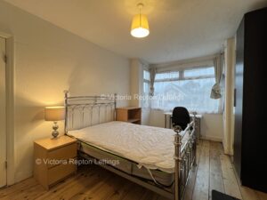 Double Room Front Filton Ave Horfield Bristol BS7 0LR